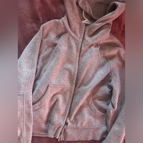 Lululemon hoodie, size medium, light grey and the zipper works perfect! - Picture 4 of 4